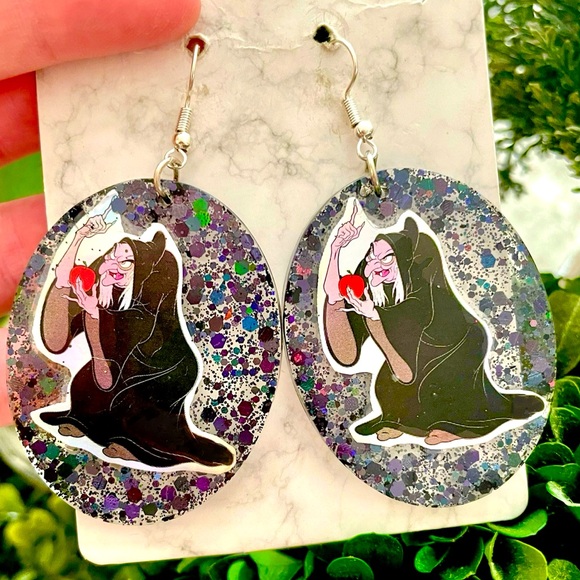 Evil Queen Acrylic Earrings - Picture 1 of 5
